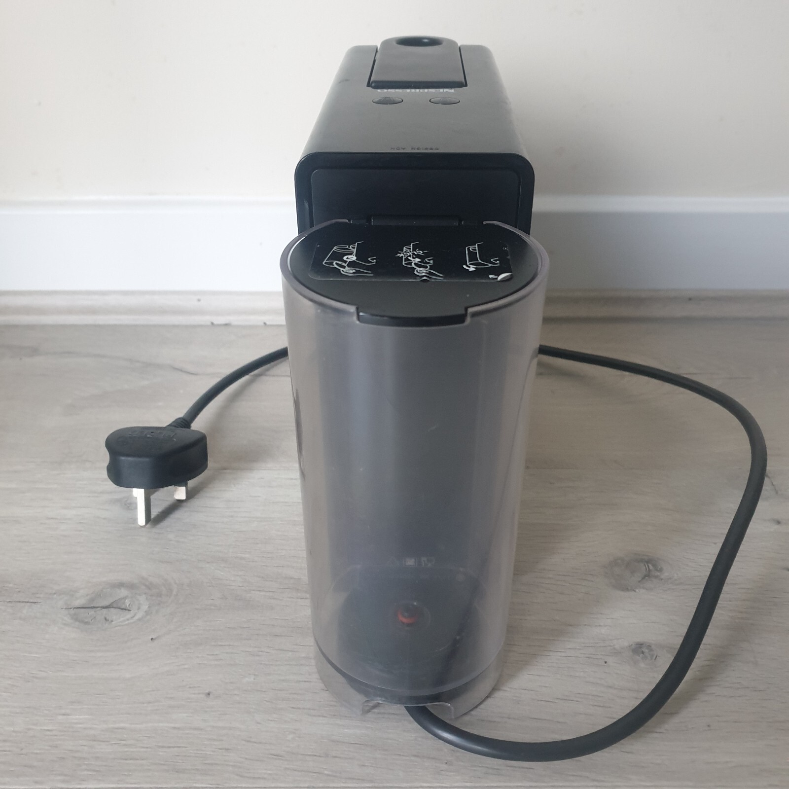 Krups Nespresso Essenza Mini Pod Coffee Machine Black *USED* FAULTY* eBay