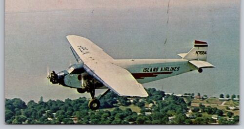 Airplanes~Island Airlines Tin Goose Flying Over East Katawba Island~Vintage PC - Photo 1 sur 2
