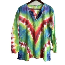 VTG Dharma Trading Co Men’s V-Neck Rainbow Tie Dye Shirt Size Large 100% Cotton