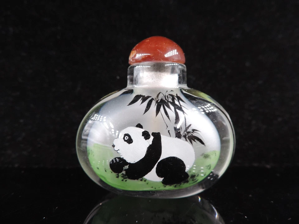 Botella de tabaco de vidrio de Pekín pintada en el interior china con patrón de panda Foto 2 de 4