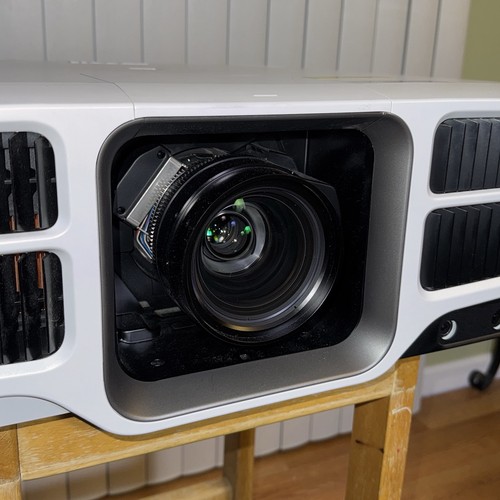 Epson Pro L1490U Laser 3LCD 9,000 Lumen 4K Enhancement Projector w/ ELPLM15 Lens - Afbeelding 10 van 21