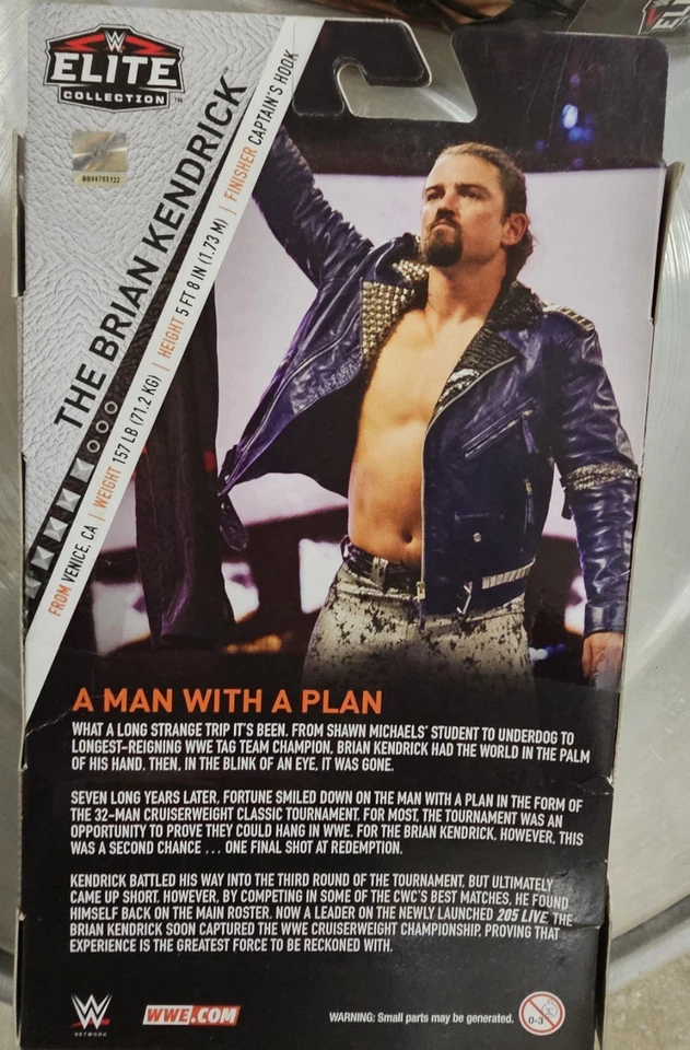 Figura de acción WWE the Brian Kendrick Mattel Elite Collection exclusiva junto al anillo Foto 2 de 2