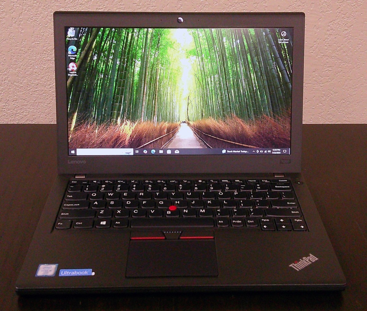 【美品】Lenovo Thinkpad X260  i5-6300U Lenovo ThinkPad X260 i5-6300U 8GB RAM 256GB SSD Win 10 Pro