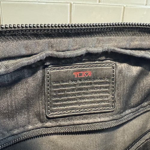 Tumi Alpha Ballistic Nylon Laptop Messenger Bag Black $295 Retail EUC - Picture 16 of 24