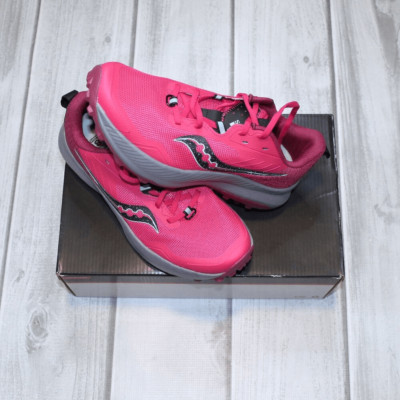 NEW Saucony Women's Blaze Pink Trail Running Hiking Neutral Shoes Size 9