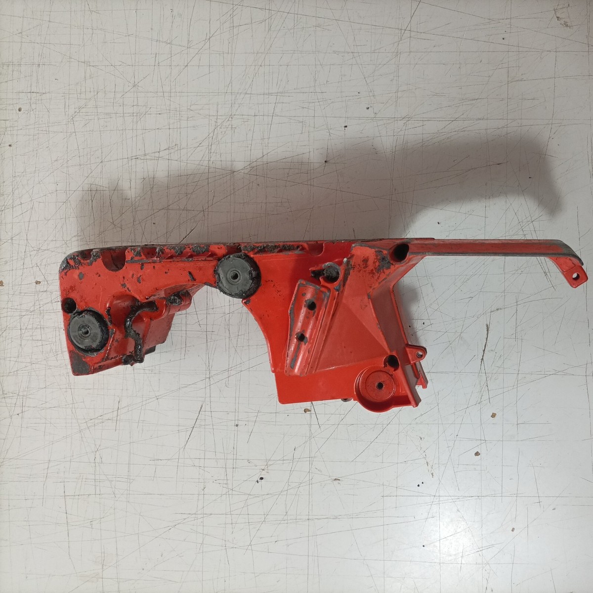 VITE BULLONE PASSAGGIO Pompa Olio PER MOTOSEGA DOLMAR SACHS 153 Ricambi Usati EB