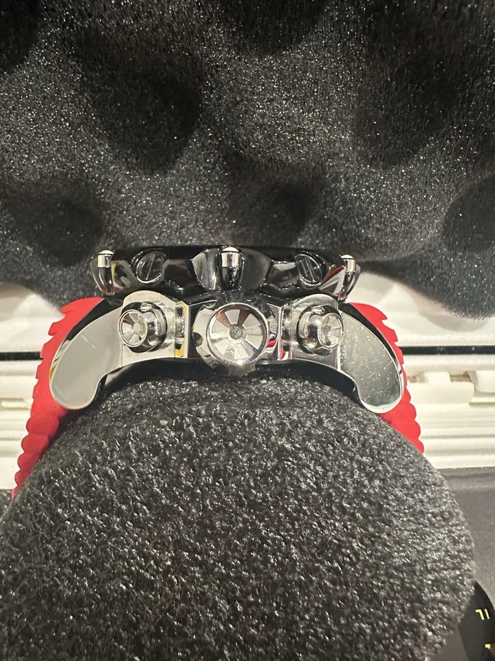 Часы Invicta Jason Taylor ограниченный выпуск - Изображение 4 из 4