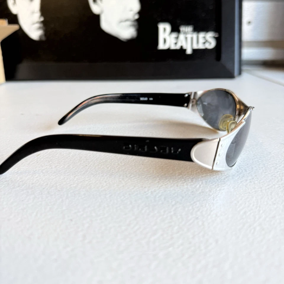 Diseñador Diesel Vintage Años 90 SCUD TALLA6 59-19-125 Matrix Futuristic Silver RARO Foto 3 de 4