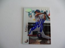 MICHAEL CUDDYER MINNESOTA TWINS AUTOGRAPHED 2002 LEAF CERTIFIED BASEBALL CARD