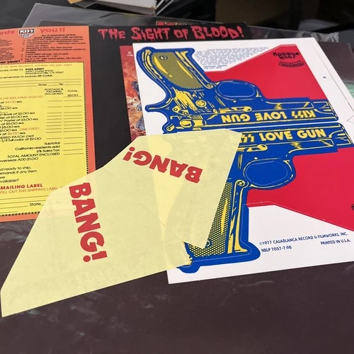 KISS LOVE GUN LP ORIG 1ST PRESS 1977 COMPLETE UNCUT GUN INSERT NBLP 7057 NM