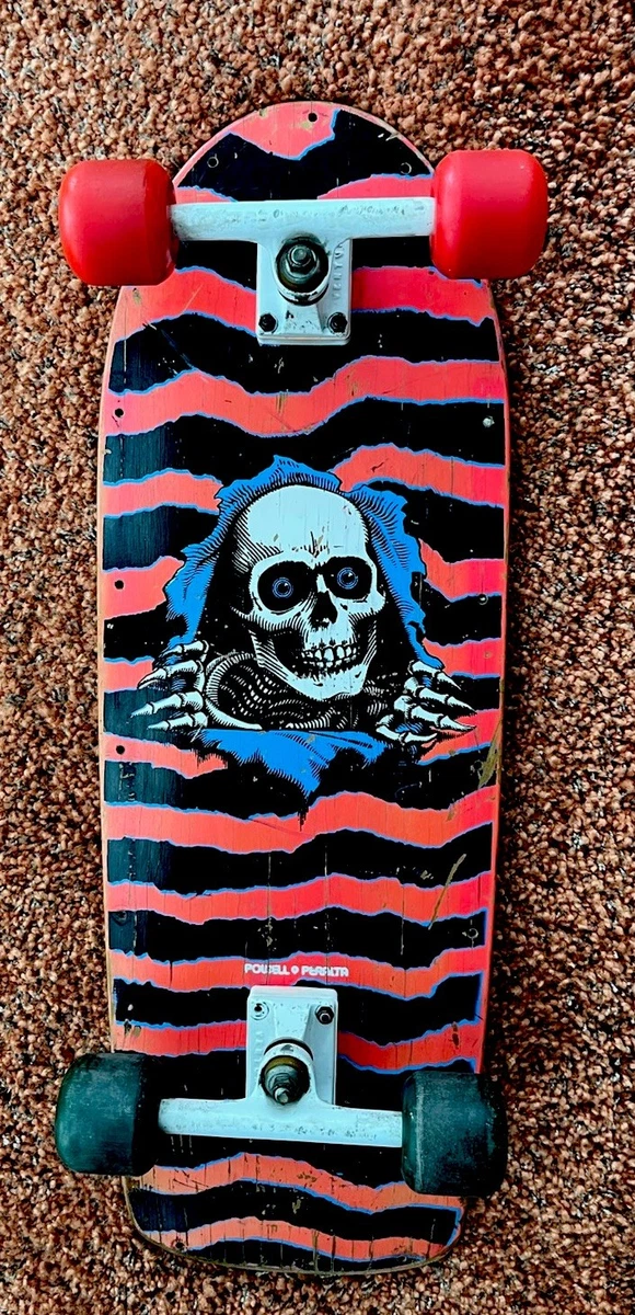 25+ The 80s Theme Vintage Skateboarding & Longboarding Equipment