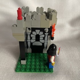 LEGO Castle Royal Knights: Skeleton Surprise 6036 Near Complete FREE SHIPPING