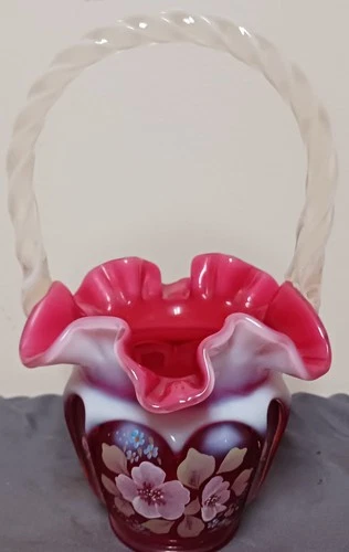 Fenton Open Heart Arches Basket