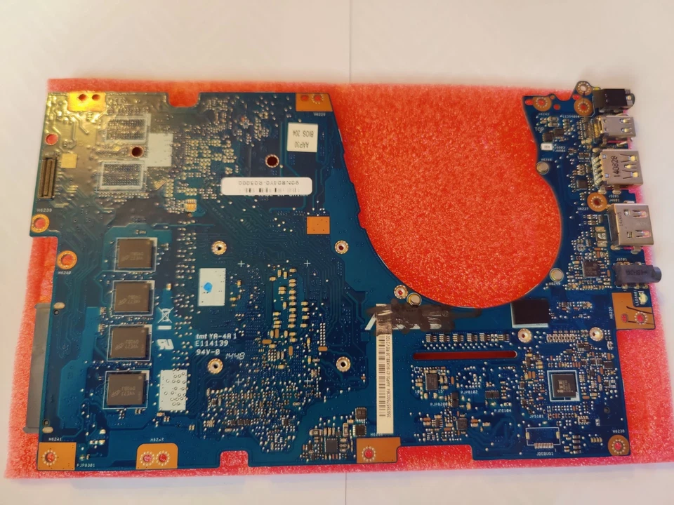 Placa madre UX303LNB ASUS UX303LN i7-5500U 4 GB-RAM 90NB04Y0-R05000 - Imagen 3 de 3