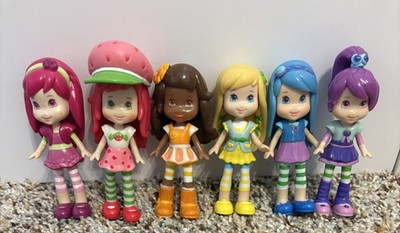 Strawberry Shortcake 3  Dolls Figure Set - Original Show Dresses - 2008 Date