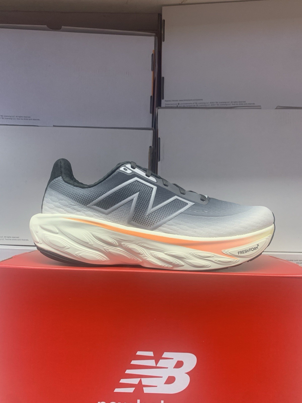 New Balance M1080 P14 Men's Medium Width Athletic Sneakers image 5