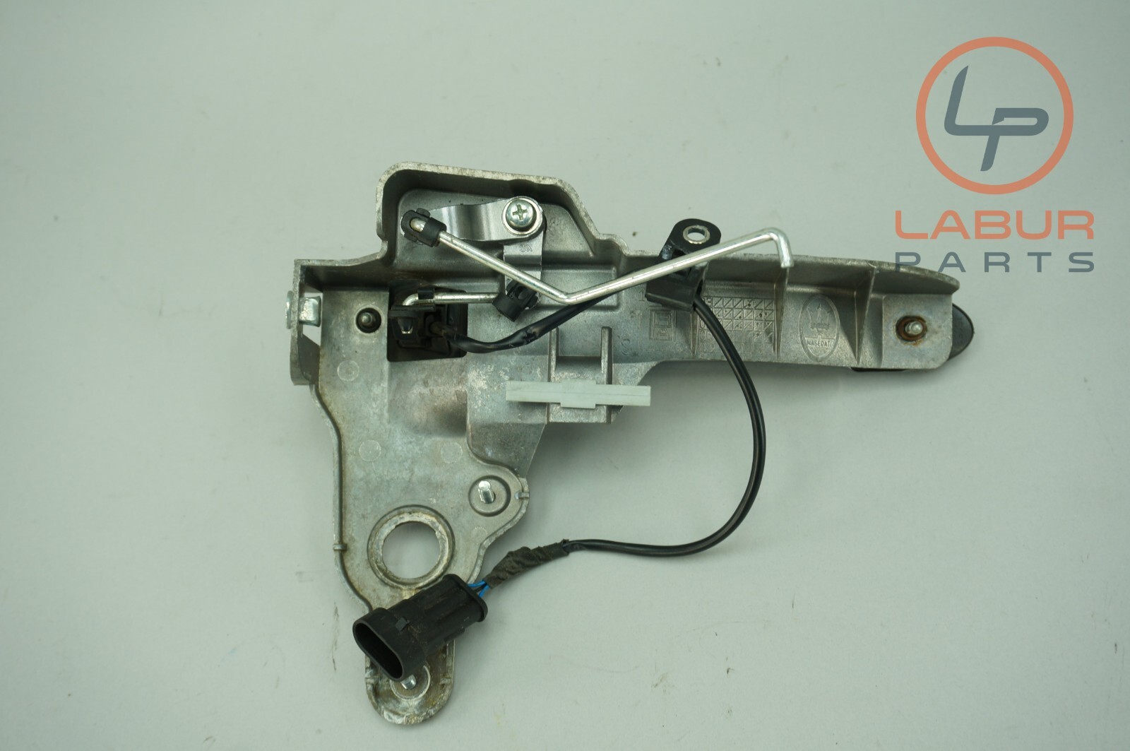 M139 03-13 Maserati Quattroporte Front Left Side Exterior Door Handle A1065