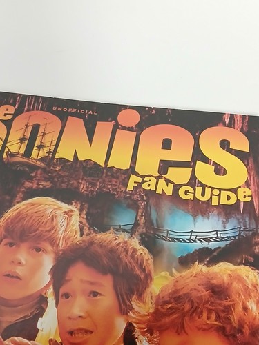 The Goonies Unofficial Fan Guide Magazine Special Edition Behind The Scenes - Picture 2 of 8