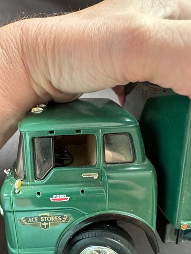 Ertl 1958 Ford C-800 Delivery Truck Ace Hardware Special Diecast 1/25 Scale - Picture 13 of 15