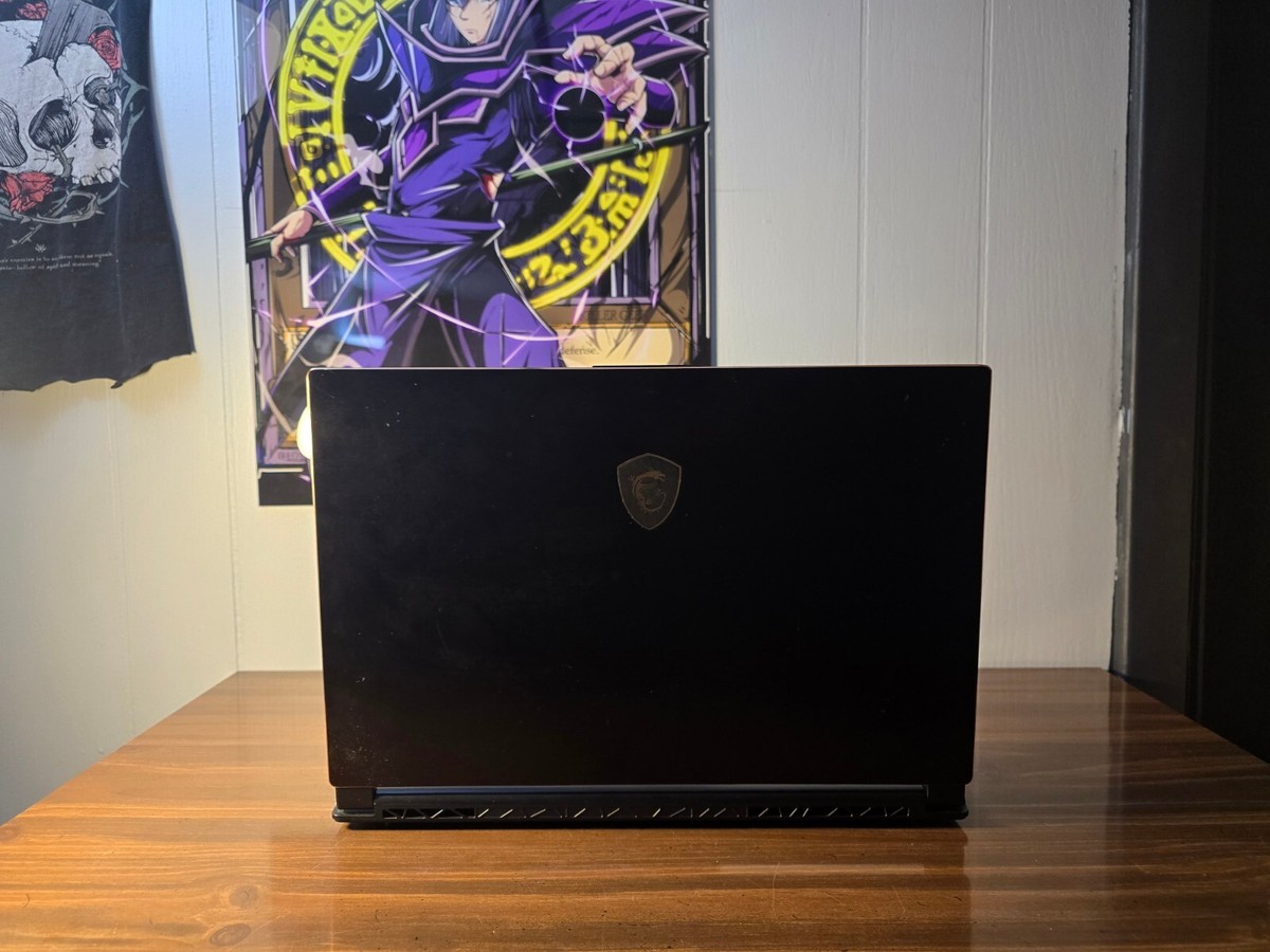 MSI GS65 STEALTH 8SE 15.6 inches i7-8750H RTX 2060 16GB RAM 512GB