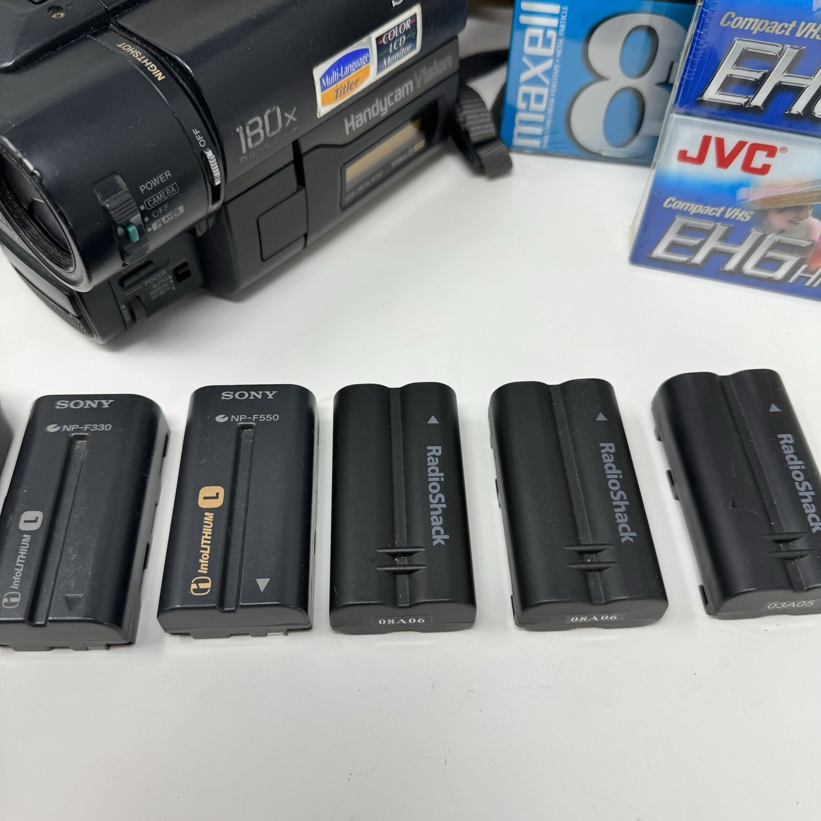 Sony HandyCam Vision Camcorder CCDTRV16 8mm Nightshot Video 8 Transfer