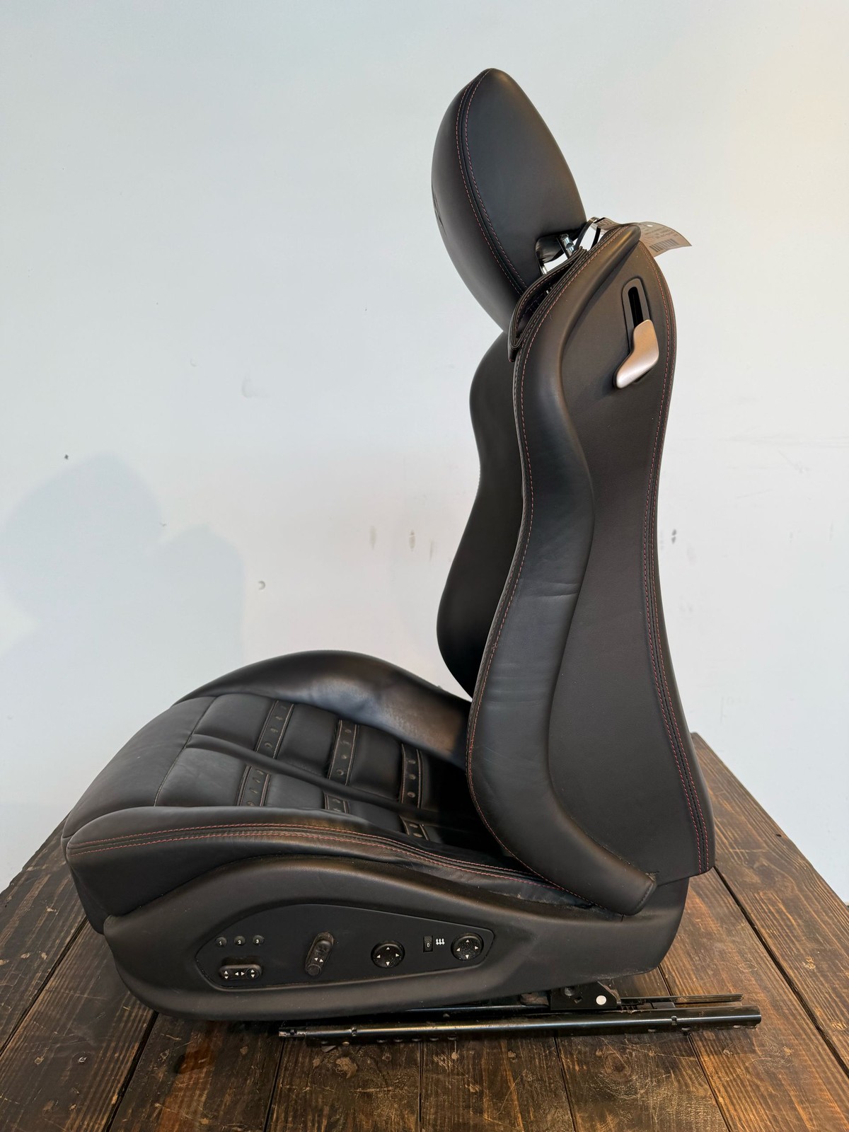 2009-2014 Ferrari California Driver Seat Daytona Black Leather OEM w/o module