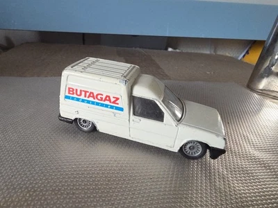 Renault Express "BUTAGAZ" SOLIDO - Photo 1/4