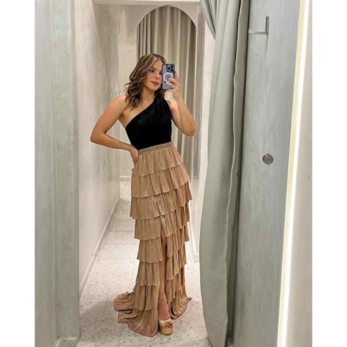 エレガント【MACDUGGAL】装飾付ワンショルダー イブニングドレス Green Embellished Bow One Shoulder A Line Gown - Mac Duggal