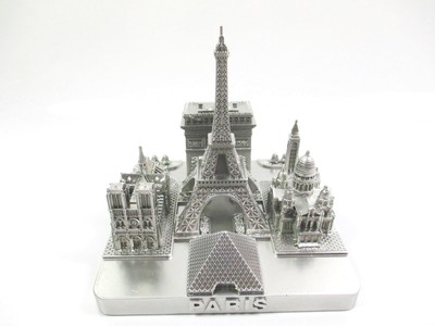 Paris Poly Modell Eiffelturm Louvre Arc de Triomphe Sacre Coeur Notre Dame (rogo
