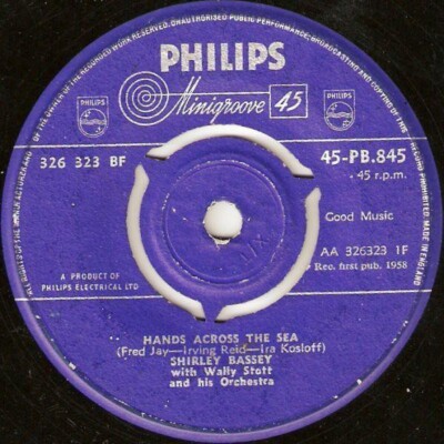Shirley Bassey With Wally Stott & His Orchestra - Hands Across The Sea (7'', S...