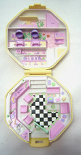 Polly Pocket 1990 Bluebird "Hairdressing Salon" Original Compact Only