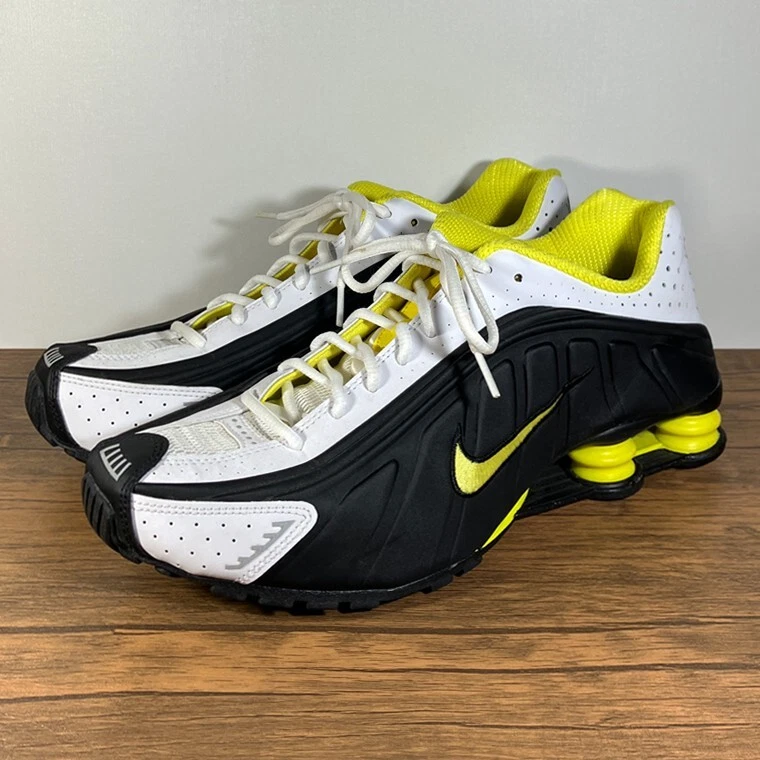 Size 11 Nike Shox R4 Black Dynamic Yellow 104265 048 eBay