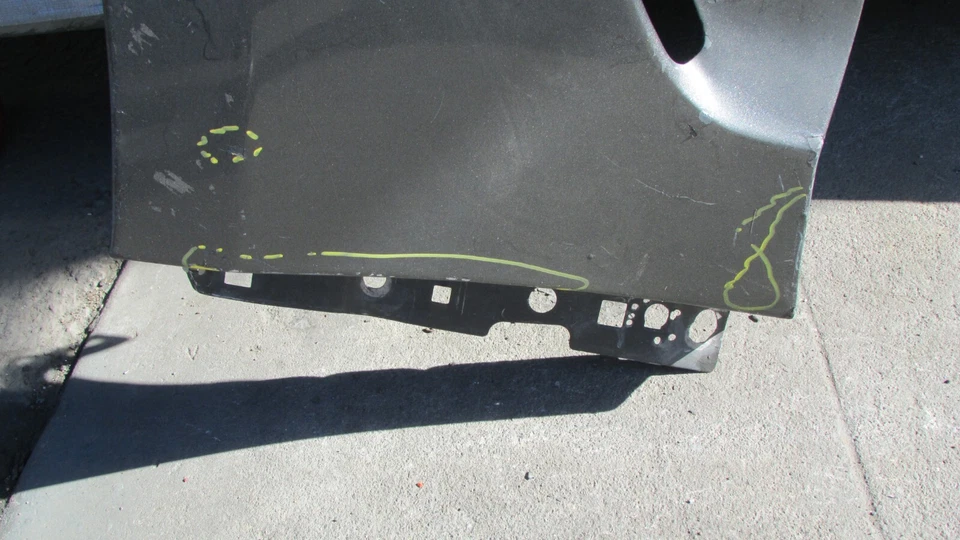 Ford Mustang Shelby GT350 2015-2016-2017-2018-2019-2020 GUARDABARROS LADO DEL CONDUCTOR OEM Foto 4 de 4