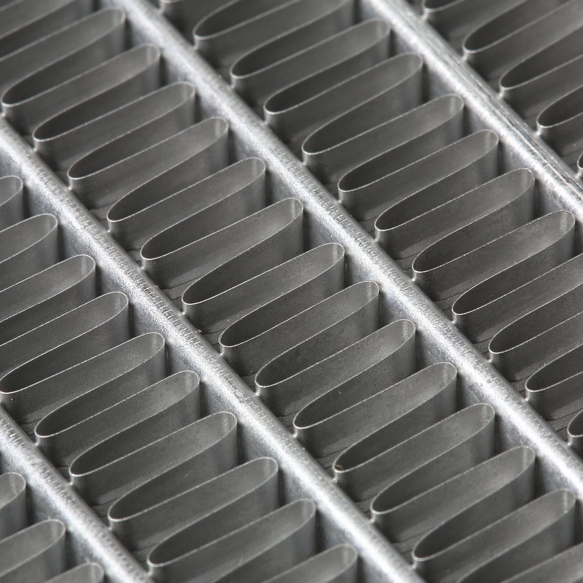 3 Row Radiator For 1967-1970 Ford Mustang Maverick/ 1970 Mercury Cougar XR-7 thumbnail 8