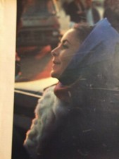 Elizabeth Taylor, Glen Campbell, Double Full Page Vintage Pinup