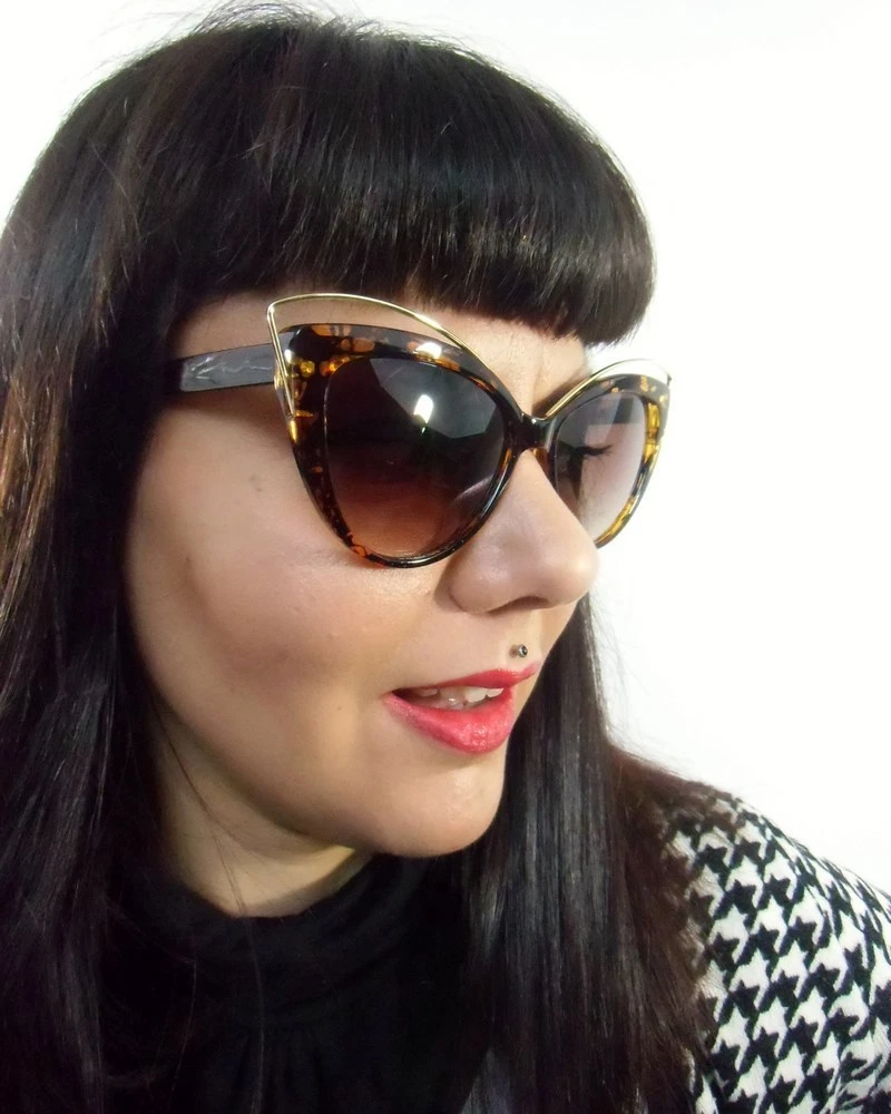 Lunettes De Soleil Ray-Ban Vintage – Monture Dorée Rétro – Pour Femme – Modèle 044230005 – État Occasion