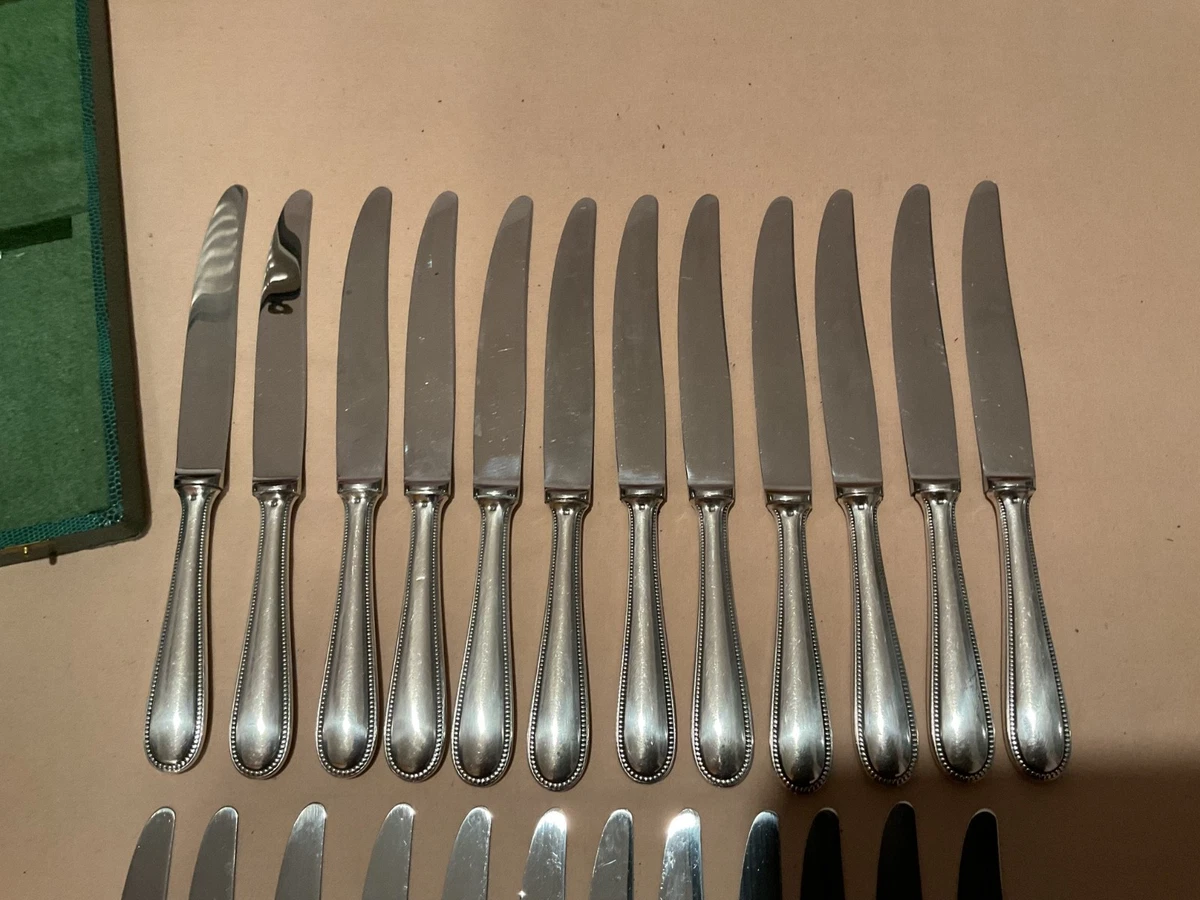 Écrin de 24 couteaux (12 table,12 entremet) metal argenté modèle Perles Deetjen