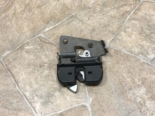 BMW 5 E60 Rücksitzlehnenverriegelung 7112863 2.00 Diesel 130kw 2008 17623492