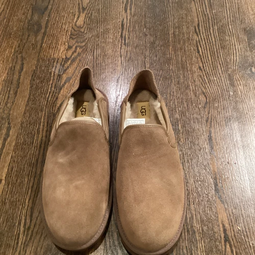 Mocassino UGG Cooke marrone scamosciato foderato shearling comodo ciabatte uomo 10