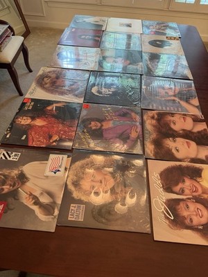 Lot Of 18 Vintage Vinyls Various Female Country Artists See Desc And Pics