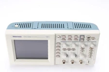 Tektronix TDS 1002 2-Channel 60MHz 1GS/s Digital Storage Oscilloscope W/ TDS2CMA