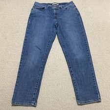 Levis Womens Jeans sz 29 Blue Denim Medium Wash Classic Crop High Rise
