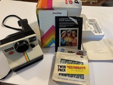 Vtg Polaroid One Step Plus Black Center Rainbow Instant Cameras Box & 19 Flashes