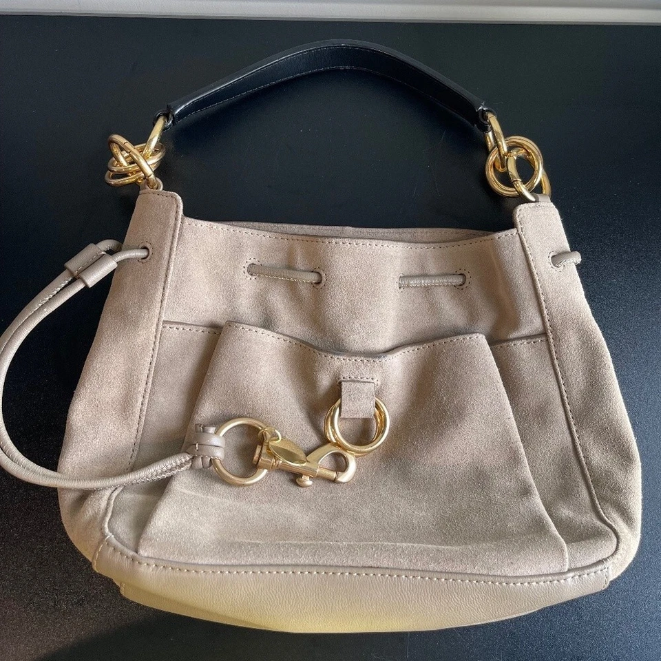 Bolso cubo See By Chloé Tony de gamuza tostada y cuero con asa de anillo dorado - Usado Foto 4 de 4