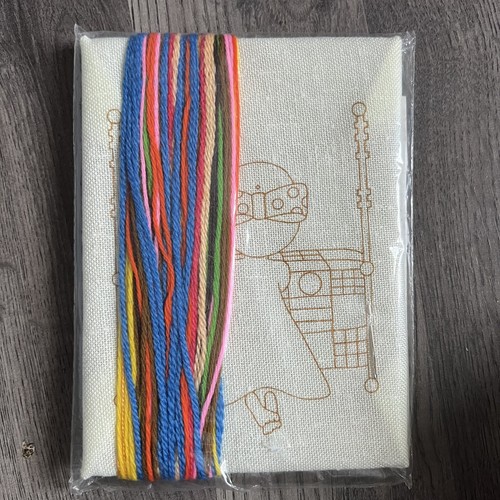 Jiffy Stitchery Kit 707 Prayin' Girl Wool Grannycore Crewel Embroidery 1973 - Picture 3 of 3
