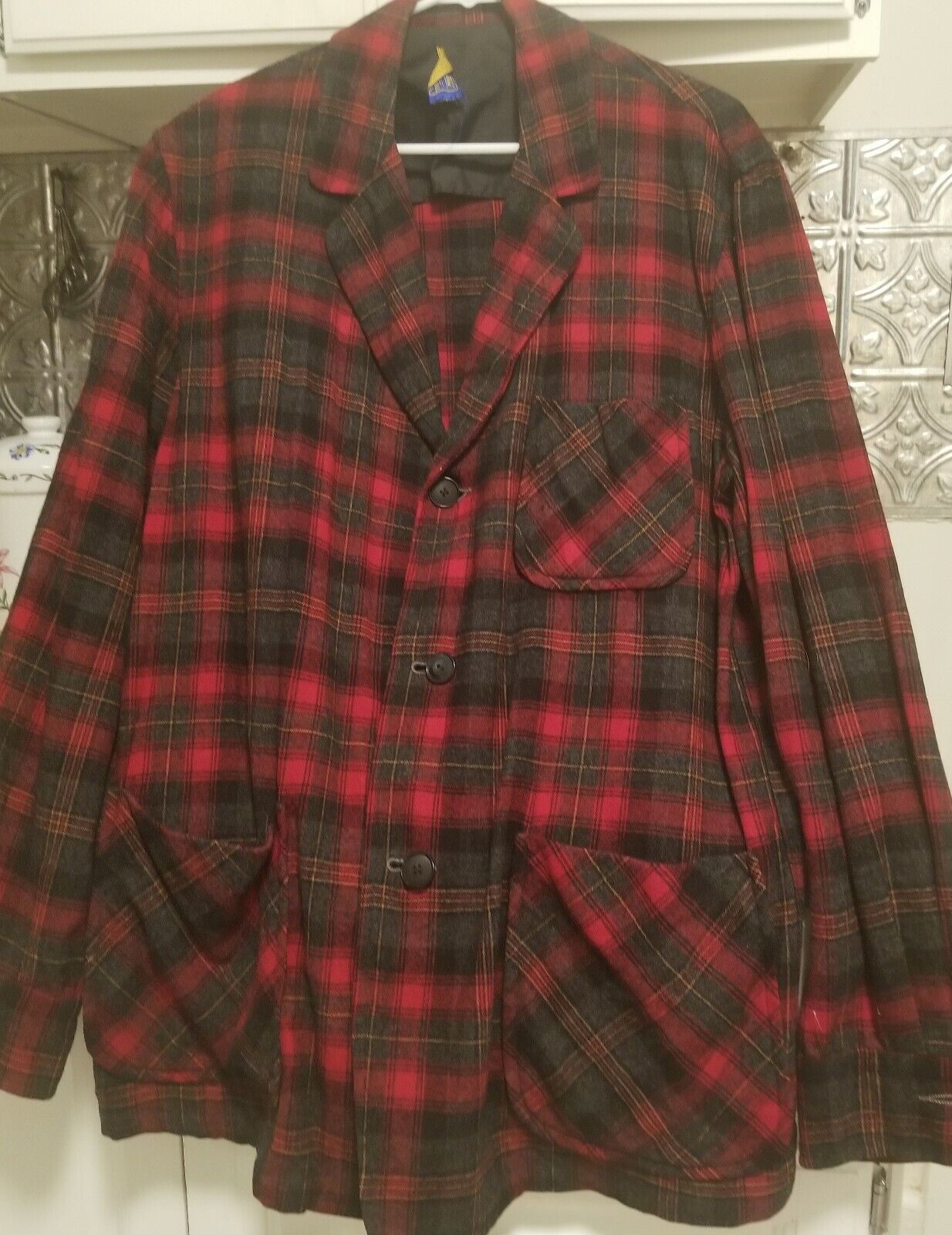 Vintage Pendleton Pure Virgin Wool Red Gray Coat M USA Plaid Blazer Jacket  1970s