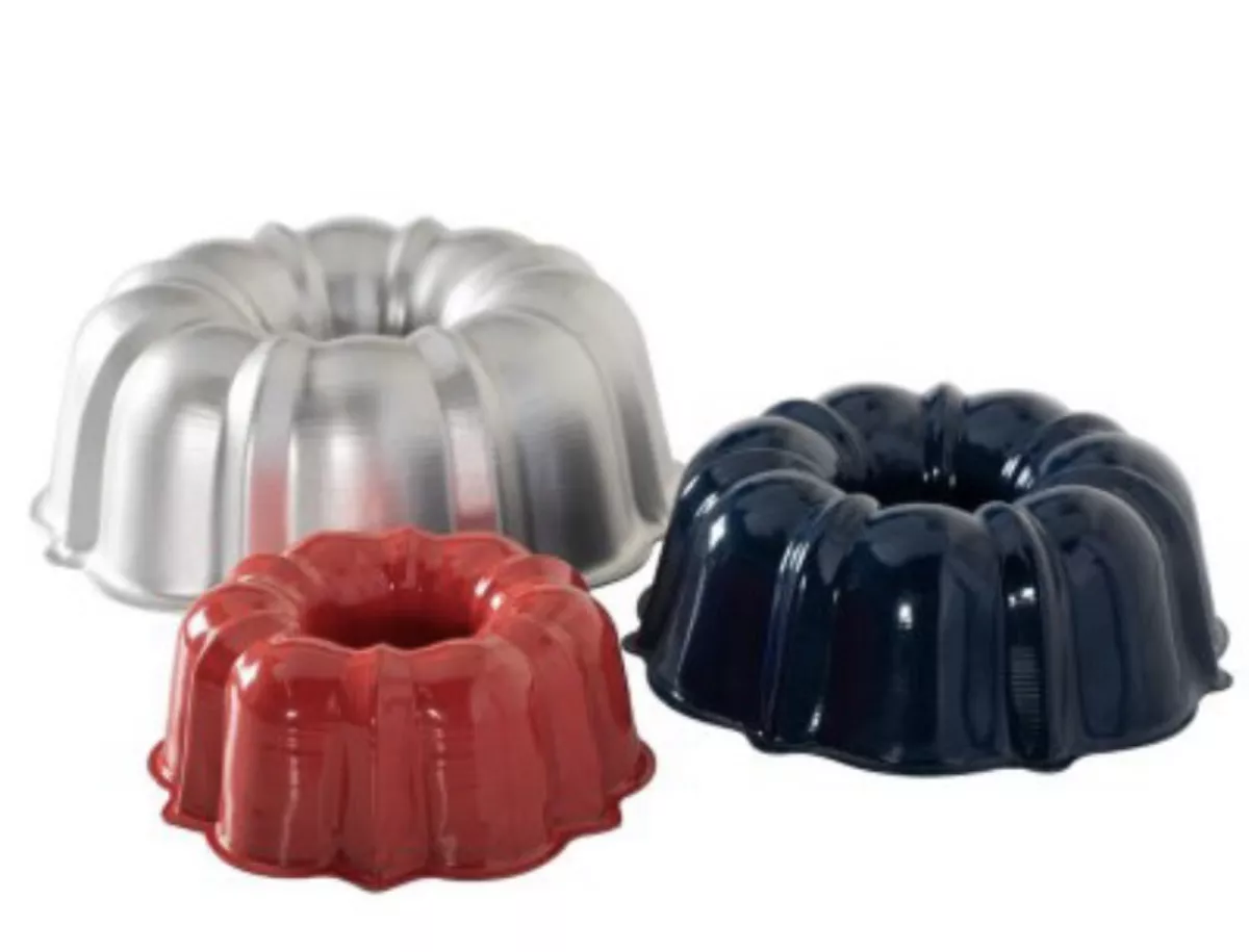 Nordic Ware 3 Set Colors Tiered Bundt Pans Light Weight Cake