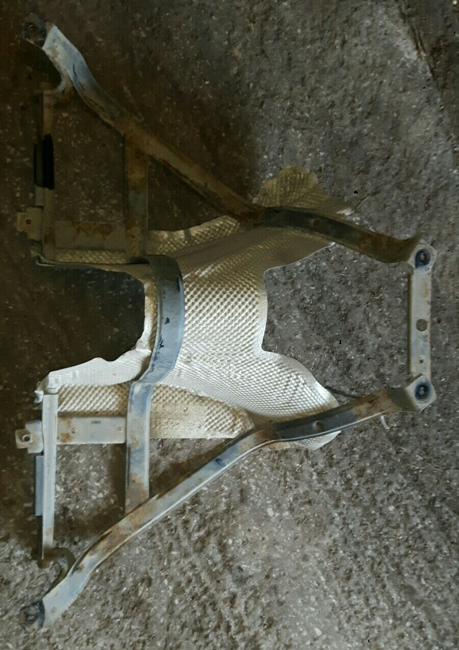 Land Rover Freelander 2 fuel tank cradle. Diesel 2.2 Td4, support, heat shield. eBay