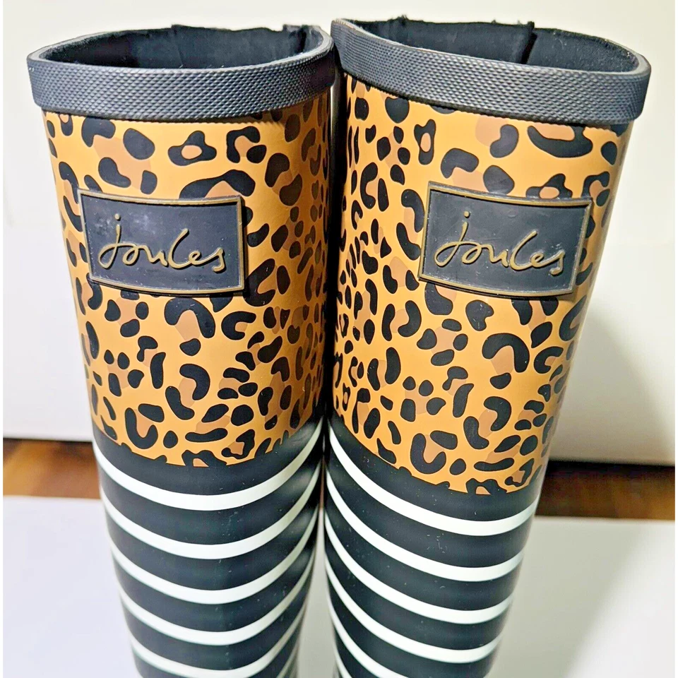 BOTAS DE LLUVIA JOULES ALTAS MUJER TALLA 11 B/N RAYAS CON ESTAMPADO GUEPARDO Foto 3 de 4