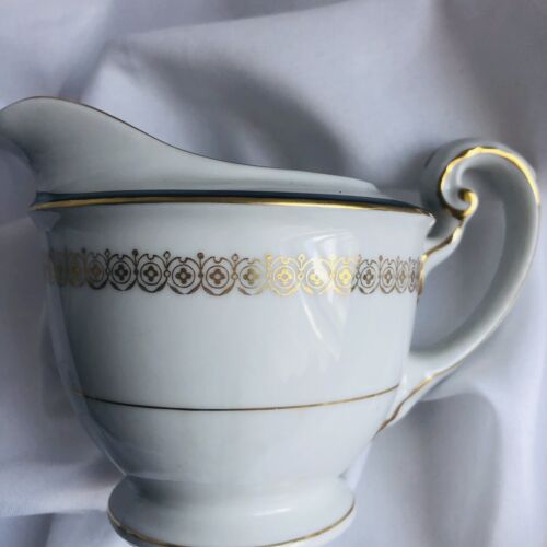 MCM SONE CHINA KENT Creamer Black Border Gold Accents MADE IN JAPAN #2456